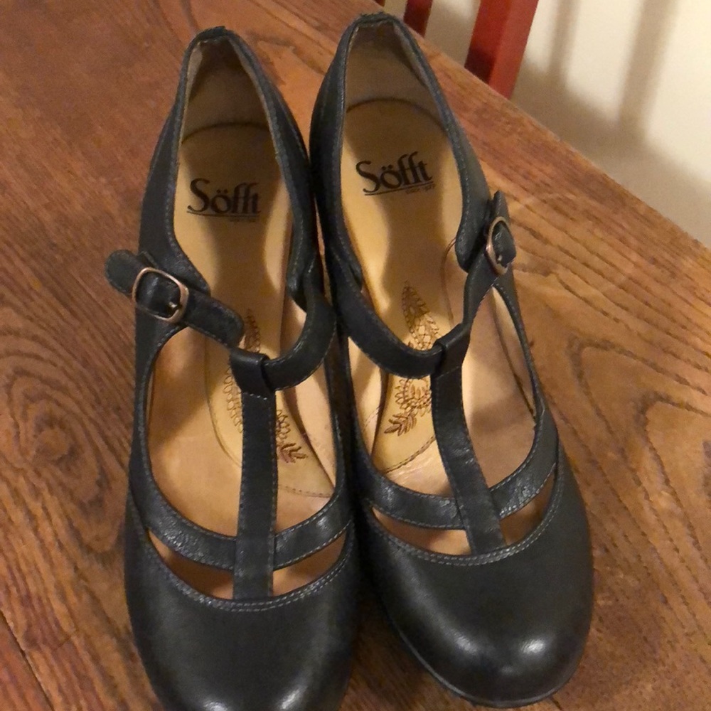 Soft, Mary Jane shoes. 3 inch heel